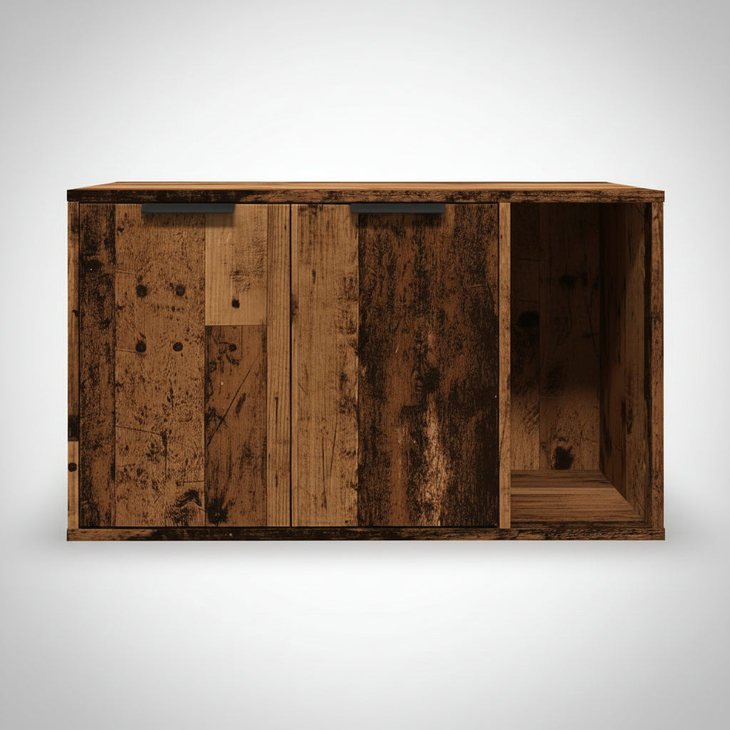 Une vue de face imposante du grand meuble pour chat format buffet (80x50x45 cm) au fini vieux bois. Son design rustique et chaleureux dissimule une litière ou un coussin avec élégance, offrant une solution anti-odeur haut de gamme parfaitement adaptée à un salon moderne ou une salle de bain de caractère, par Palais Félin Paris.
