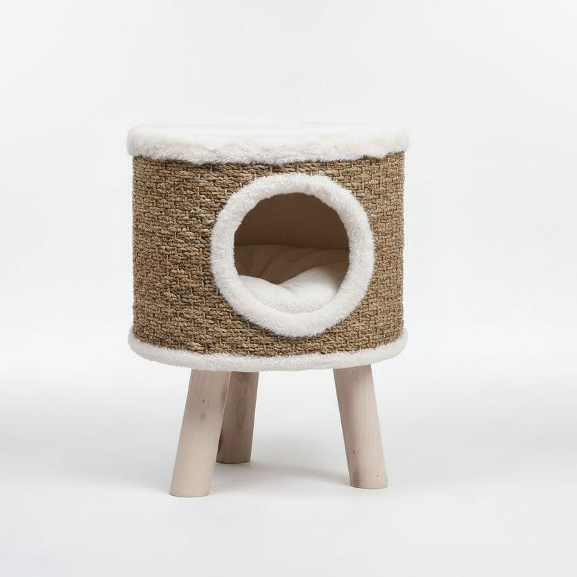 Panier pour chat refuge sirocco design en jonc de mer tressé à la main avec coussin amovible luxe Palais Félin Paris. 